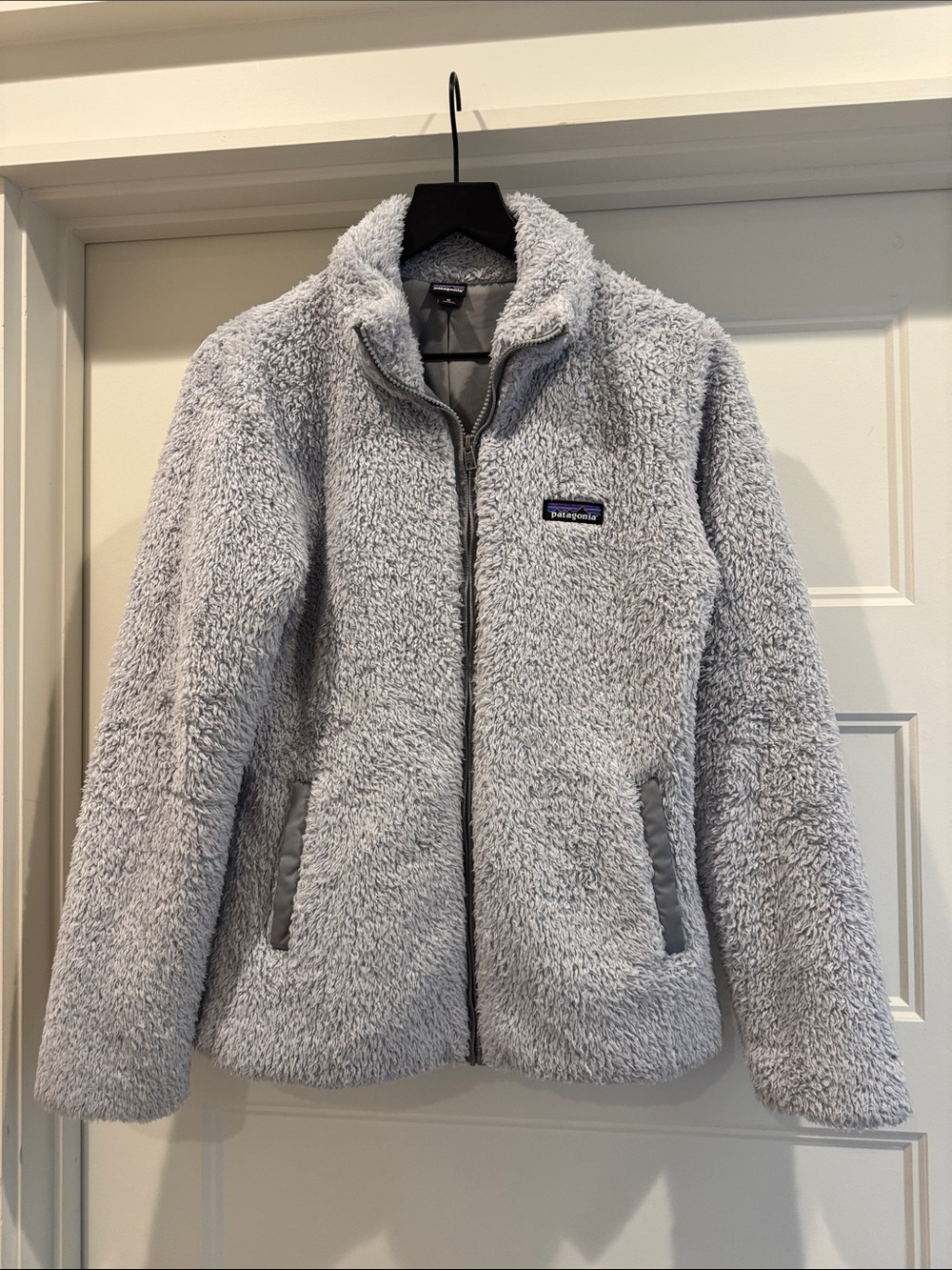 Patagonia Women’s Light Gray Teddy Fleece Jacket